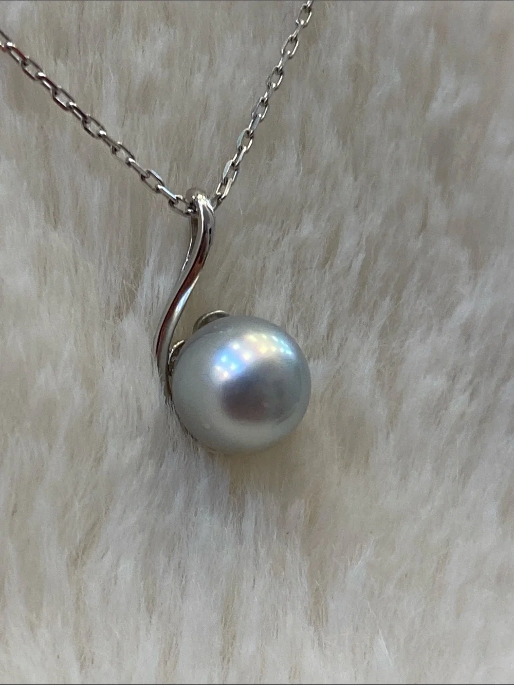 Gray Pearl Pendant - Picture 2 of 6